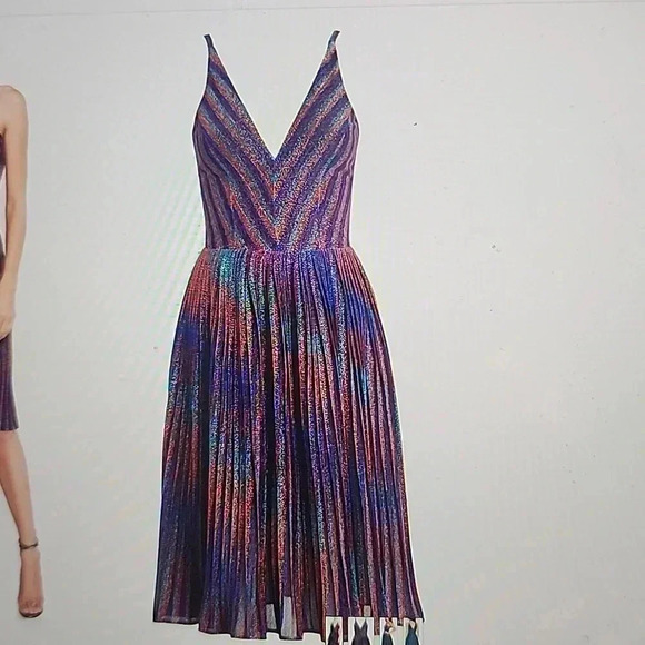 DRESS THE POPULATION HALEY METALLIC STRIPED V-NECK PLEADED DRESS SIZE XS - Picture 2 of 7